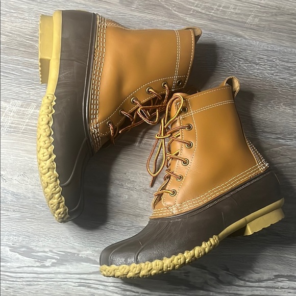 LL Bean Brown and Tan Rain & Snow Boots with Lace-Up Design - Picture 6 of 8